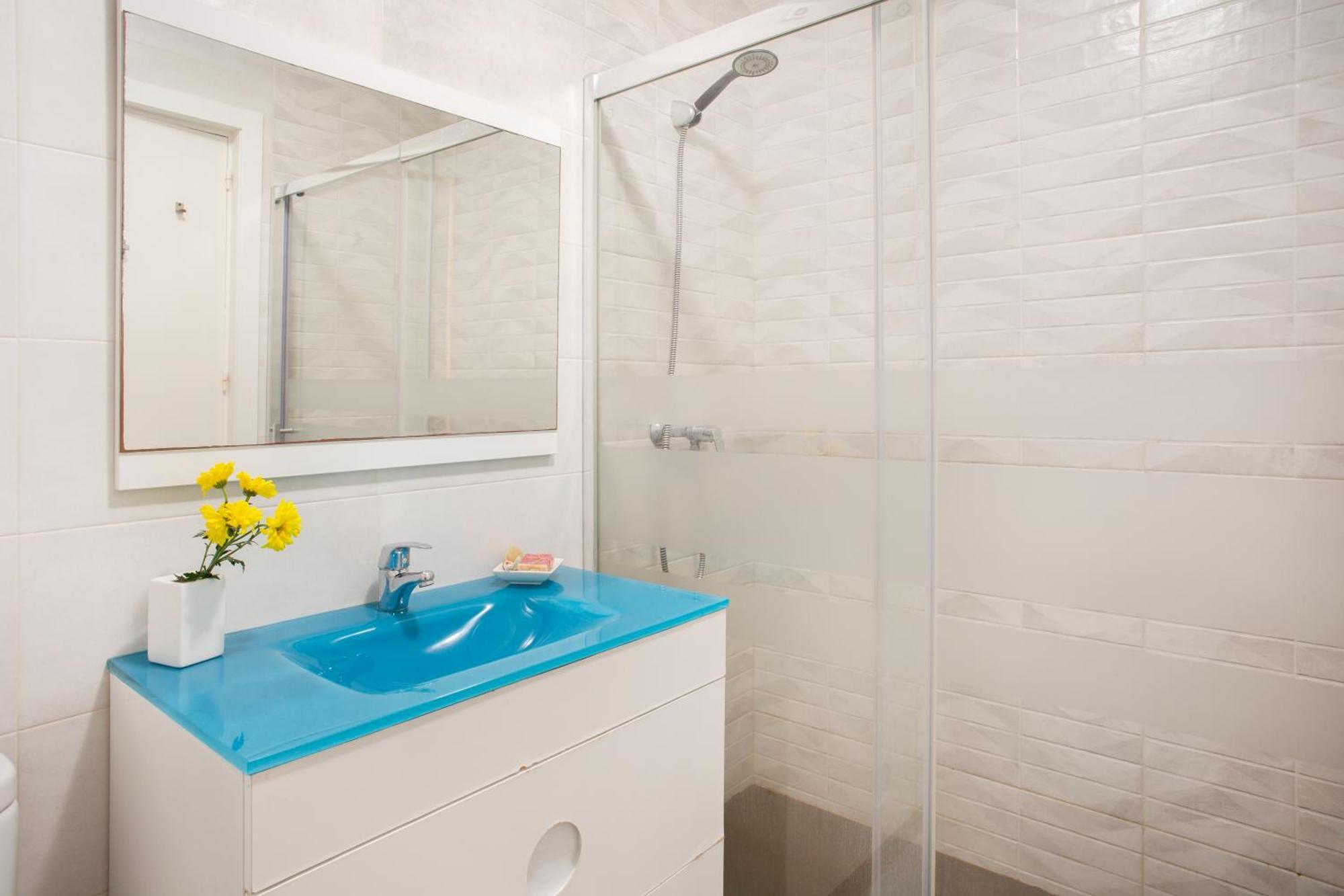 Bajo En Primera Linea - Cala Del Moral, Urbanizacion Calaflores Apartment *