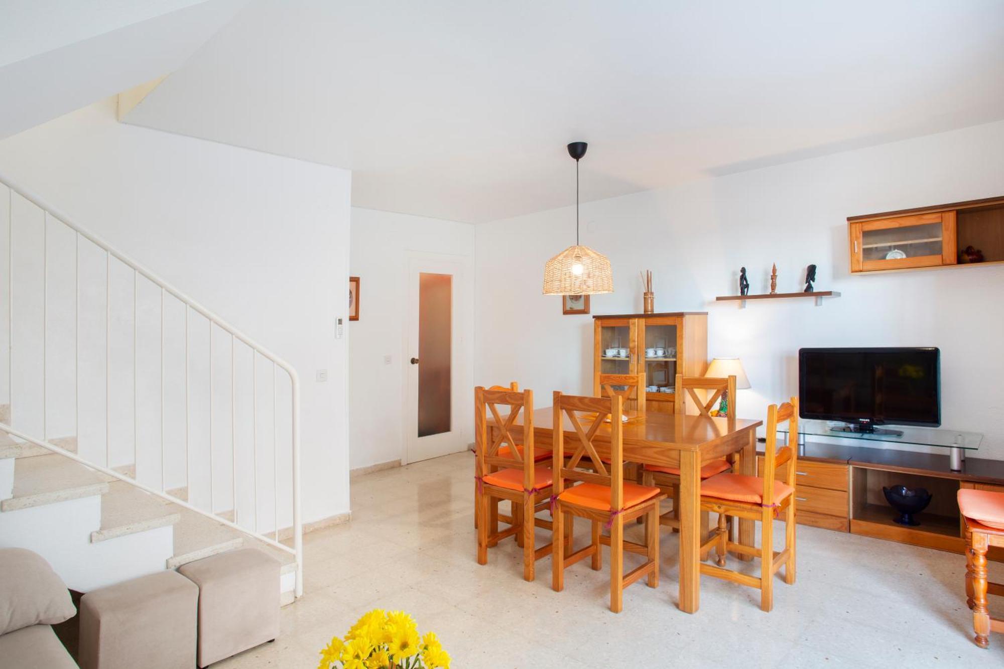 Apartment Bajo En Primera Linea - Cala Del Moral, Urbanizacion Calaflores *